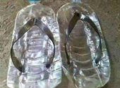 plastic_slippers_1547792212_725x725.png