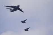 PLAAF, J-20's and YY-20 tanker plane and stealth jet flying together.jpg