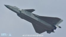 J-20 (5th Generation Jet) 07.jpg