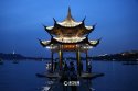 West-Lake,Zhejiang.(2).night-cruise.jpg