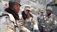 Qi Fabao talking to Indian soldier.jpg