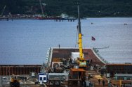 Admiral Kuznetsov in drydock, Murmansk 04.jpg