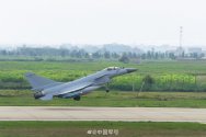 J-10C at Luliang AL30 04.jpg